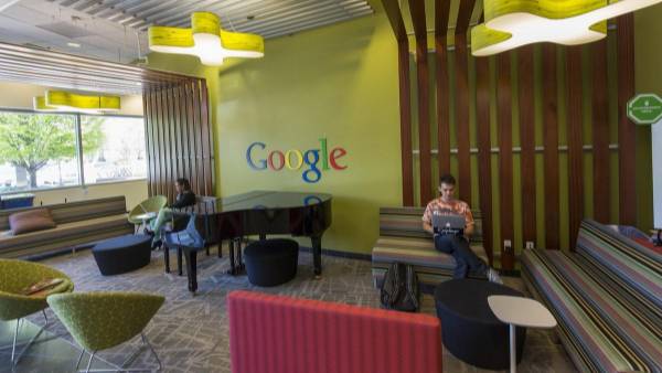 అసలీ హ్యాకర్ ఎవరు..