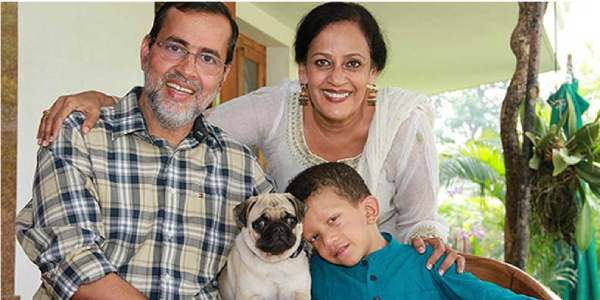 నవతరం చేతిలో..