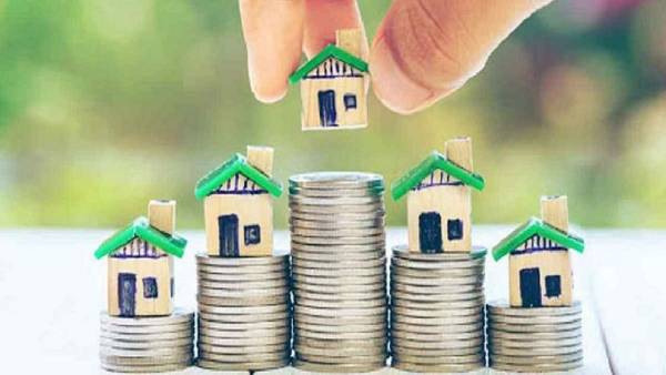 వడ్డీ రేట్లు పెరగటం వల్ల..