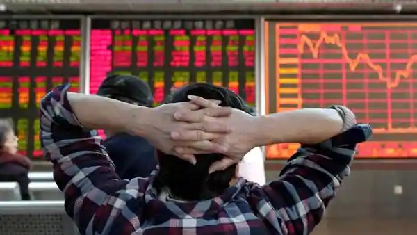 అప్పుడు అలా ఇప్పుడు ఇలా.. అప్పుడు అలా ఇప్పుడు ఇలా..