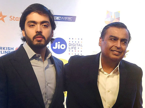 బృందంలో ఇతర సభ్యులు..