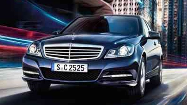 బెంజ్ కార్ ఆఫర్..