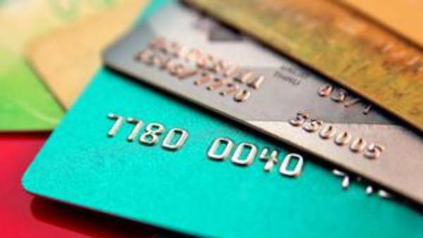  క్యాష్‌ బ్యాక్‌ లు, రివార్డు పాయింట్లు: