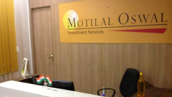 సెబీ రిజిస్టర్డ్ బ్రోకర్..