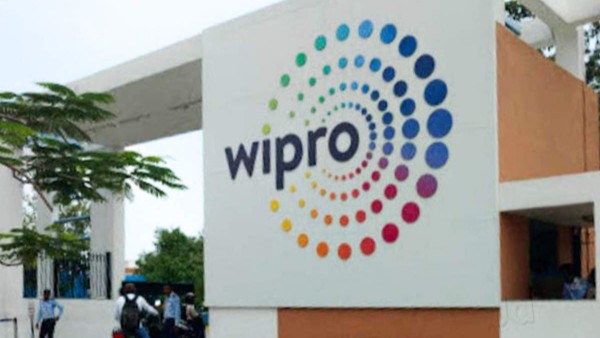  శిక్షణ ఖర్చులు చెల్లించాలి కానీ...