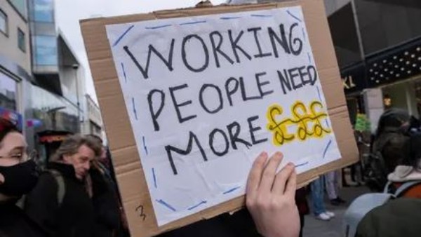  ముందస్తు చెల్లింపుల కోసం బలవంతం: