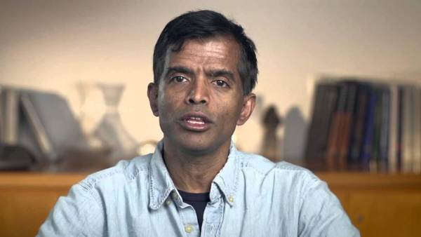 పరుగుల వెనుక కారణం..