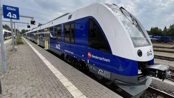 మరిన్ని చోట్ల వందేభారత్ రైళ్ల తయారీ: