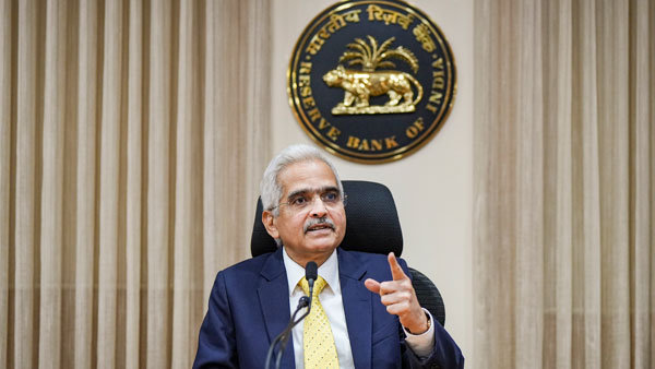 వాణిజ్య రంగంలో పెరిగిన క్యాష్ ఫ్లో..