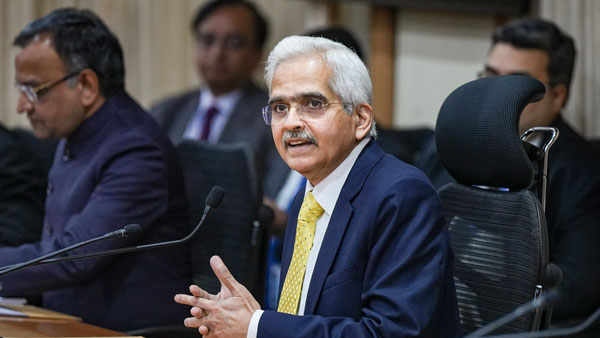 అంతర్జాతీయ సంస్థలూ భారత్ వైపే..