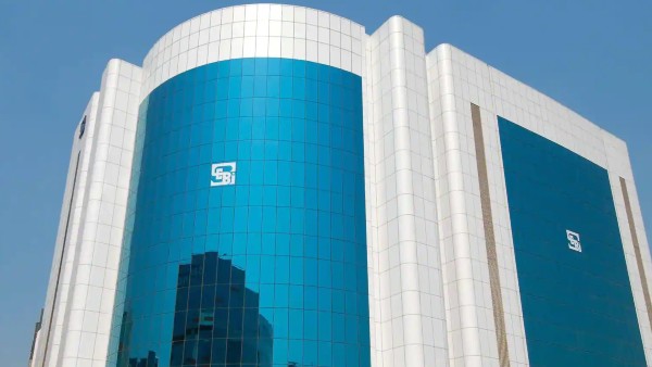 మోసాల కట్టడే లక్ష్యంగా..