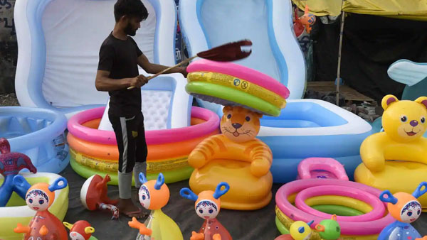 డెబ్బై శాతం తగ్గిన దిగుమతులు: