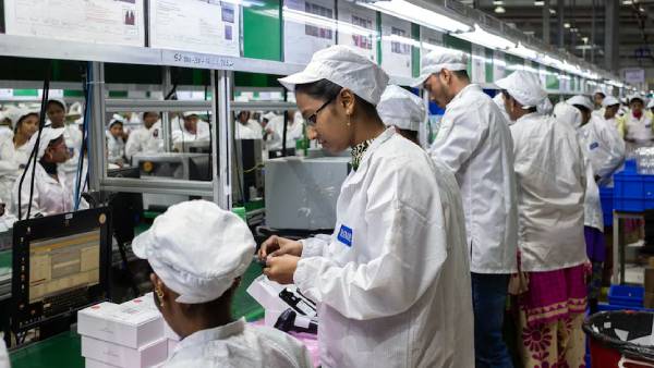 10 ఏళ్లలో లక్ష ఉద్యోగాలు: