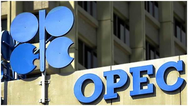 Dollar gains amid inflation worries worsening after OPEC countries crude production sudden cut