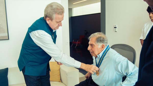 Indian business tycoon philanthropist ratan tata received australias highest honour Order of Australia 