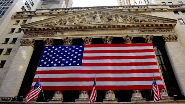 US Fed hikes interest rates amid banking crisis and rising recession fears to curb inflation