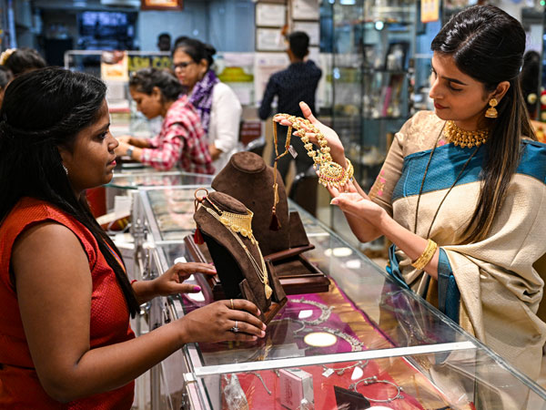 Good to buy gold now as prices started rising, know latest rates in AP, Telangana