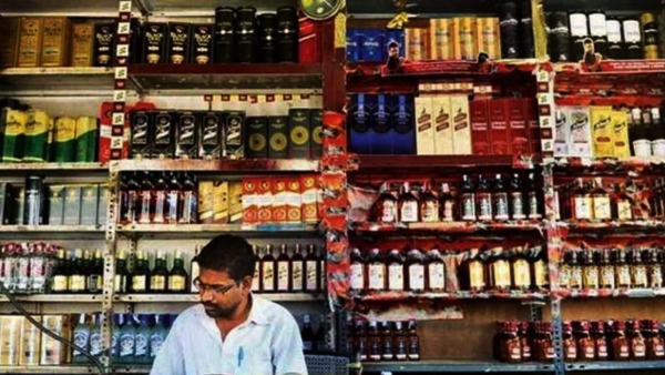 Liquor shops in Telangana are getting huge number of applications