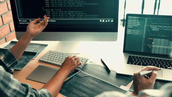 Most of Indian techies going to Canada instead of America