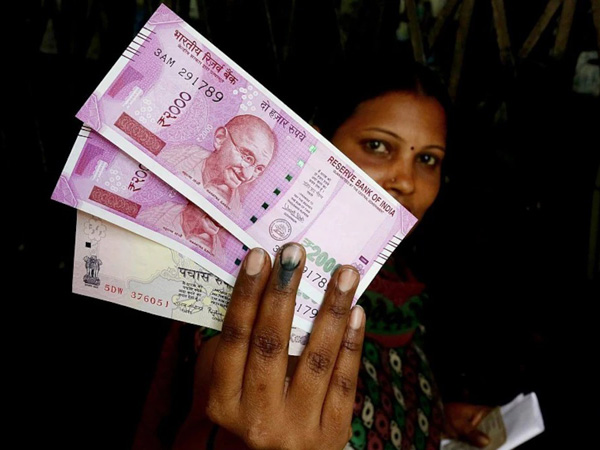 Rural women can earn 2 lakhs per month with goat farming from home, know details