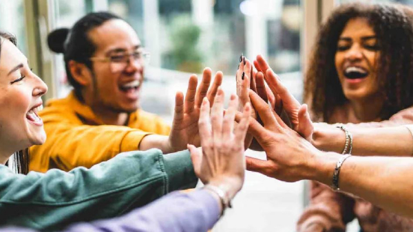 Tech jaints TCS, Wipro announced good news