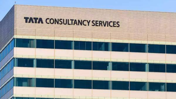 Tech major TCS fired 16 employees and 6 vendor firme in bribe for job probe, techies in shock
