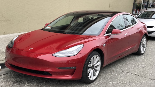 Man shocked with tesla car repair bill of 17.46 lakhs
