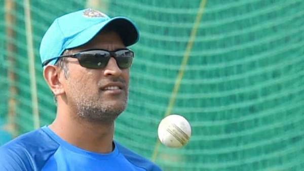 Mahendrasingh Dhoni is brand ambassador for maxivision eye hospitals