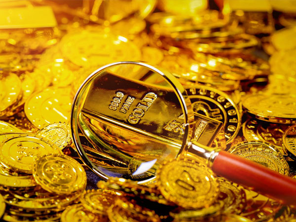 Gold and silver rates shooting up amid global uncertainties since 2 weeks