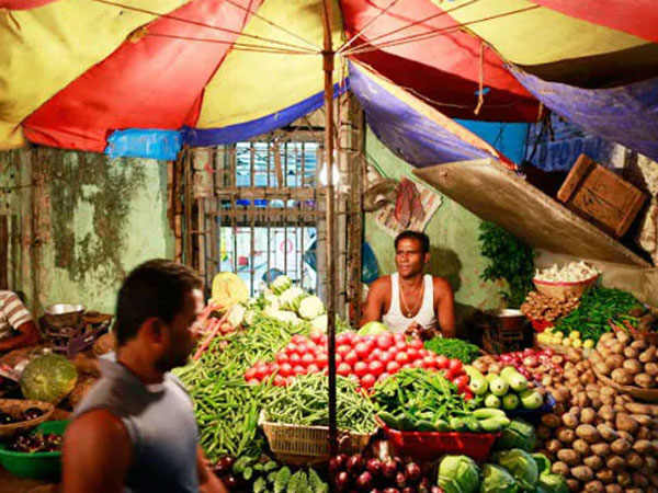 Retail inflation drops to 4 months low in October