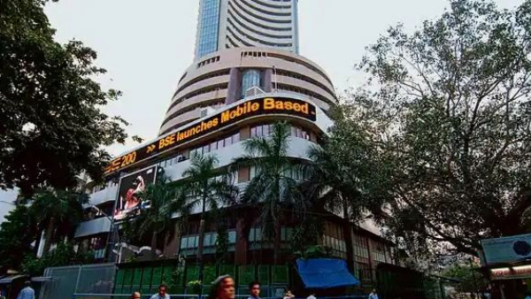Sensex, nifty closed lower as IT stocks drags down with loses