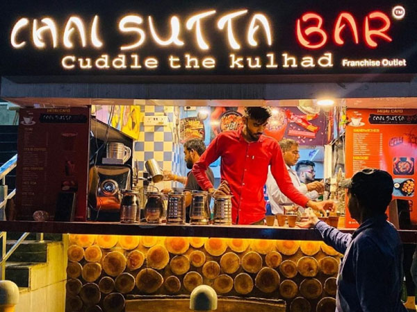 Chai Sutta Bar founder Anubhav dubey controversial comments over employees back fired