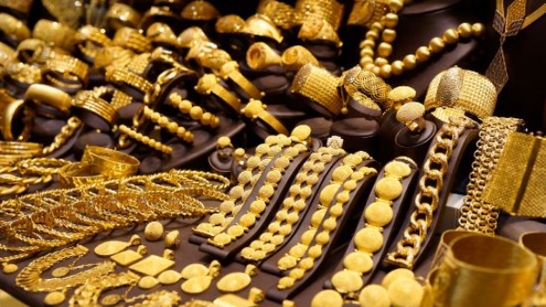  gold prices are in rising mode as silver slightly falls in telugu states