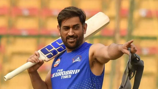 Cricketer MS Dhoni Filed case over business partners over cheating in ranchi