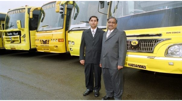 Know Success Story of VRL logistics founder Vijay Sankeshwar started with 1 truck 