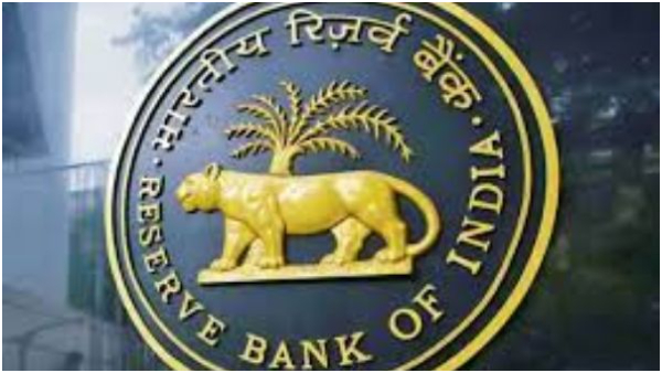 RBI imposed restrictions on Master and Visa card payments