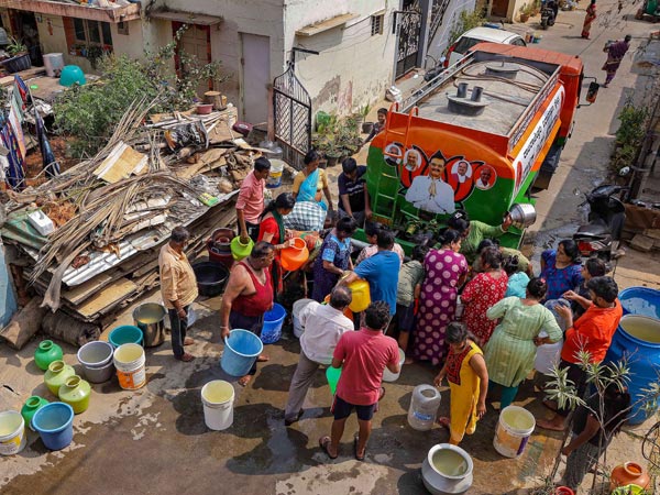 Bengaluru BWSSB Board penalised 22 families with 5000 for wasting water