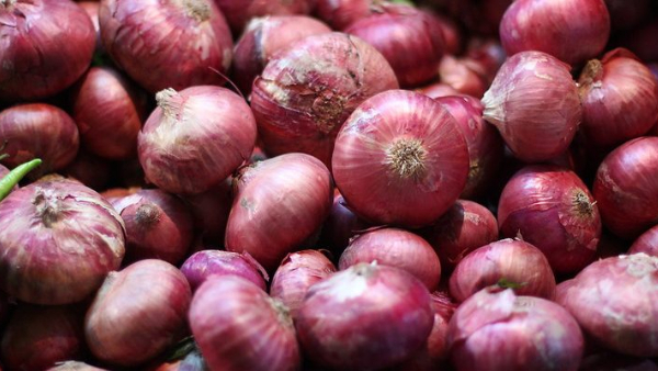 Modi Gov planning for Onion Buffer stocks as estimated Production was lower