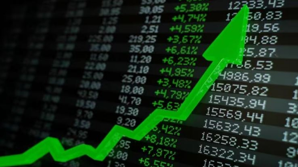 Sensex Nifty closed flat althoug hit new lifetime highs amid volatality