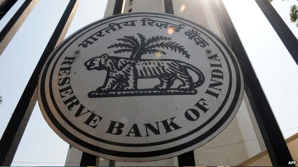 This year RBI planning to pay 1 lakh crores as dividend to Central Government