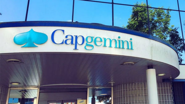 IT Jaints Cognizant Capgemini Hired 1 5 lakh employees less in 2023 than 2022 Know details