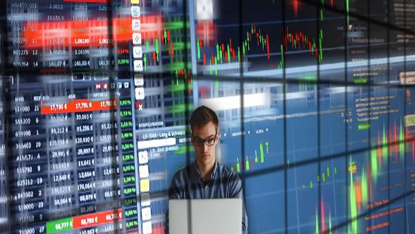 Banking stocks to give huge returns in coming year