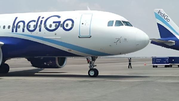 airlines independence day celebrations with big offers