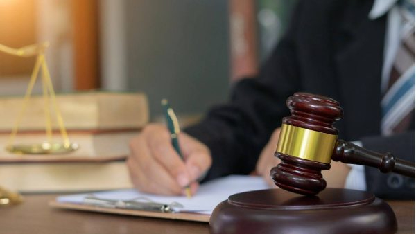 intresting facts after Delhi High Court judge case know the salary of Delhi High Court justice