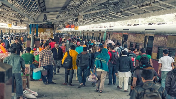 Now there will be no crowd at railway station Special preparations at 60 busy stations entry only if ticket is confirmed