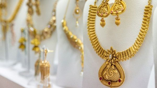Indian Buyers Happy with fall of gold and silver rates Know hyderabad rates