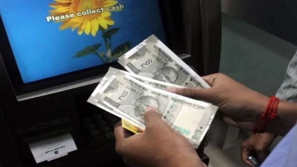 ATM cash withdrawing rules changed from may 1 now you have to pay more charges to withdraw money