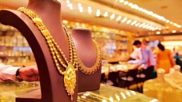 gold silver update gold prices surged 900 per 10 grams silver also jumps check latest ap and telangana rates here