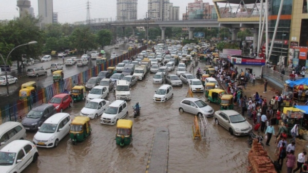 Bengaluru Rains Tech Employees Call for Mandatory WFH Amid Civic Chaos