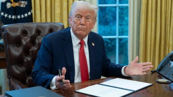 US dollar news 2025 dollar index drop USD multi-year low forex market update US economic data impact mid-tier data release US inflation forecast dollar decline reasons global currency trends USD to INR rate US GDP expectations dollar weakening news forex trading alerts 2025 - - US donald trump and dollar